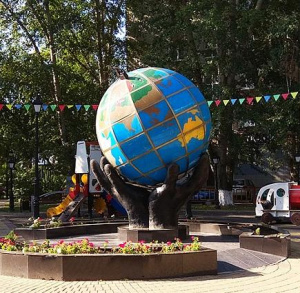 Сквер Нефтяников 